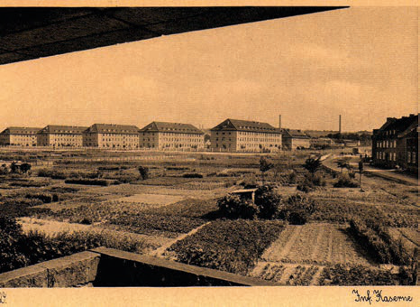 The Damloup barracks seen from Bühnertstraße in 1936.