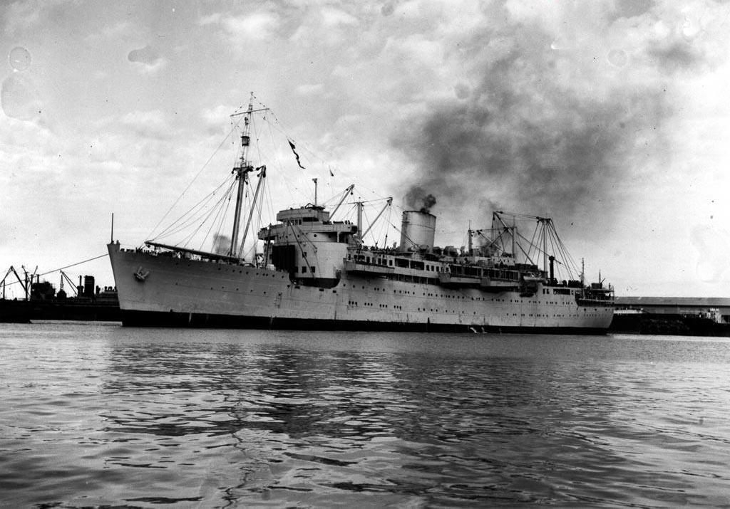 HMAS Kanimbla arriving in Fremantle harbour about 1945.